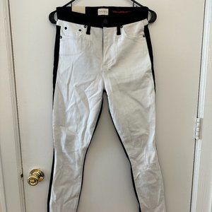 Alice + Olivia Skinny Jeans size 25 - New with tag